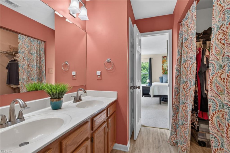 Photo 30 of 37 residential for sale in York County virginia