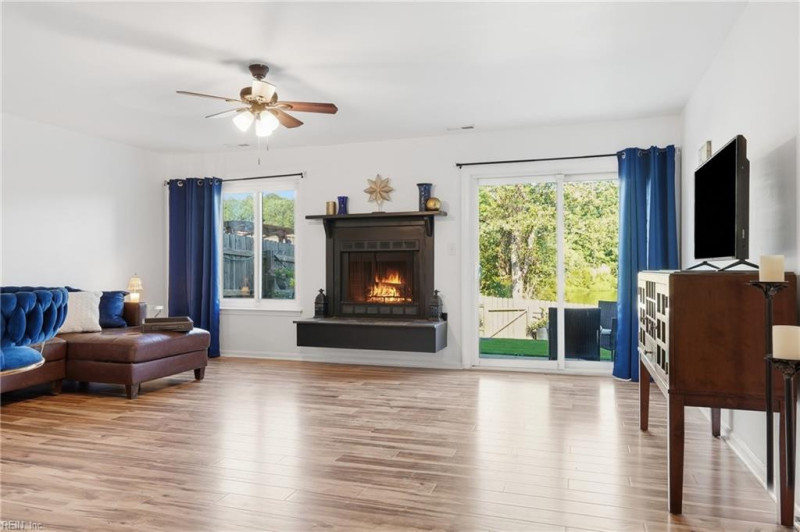 Photo 3 of 24 residential for sale in Virginia Beach virginia