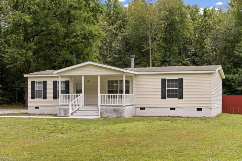 Photo 24 of 25 residential for sale in Gloucester County virginia
