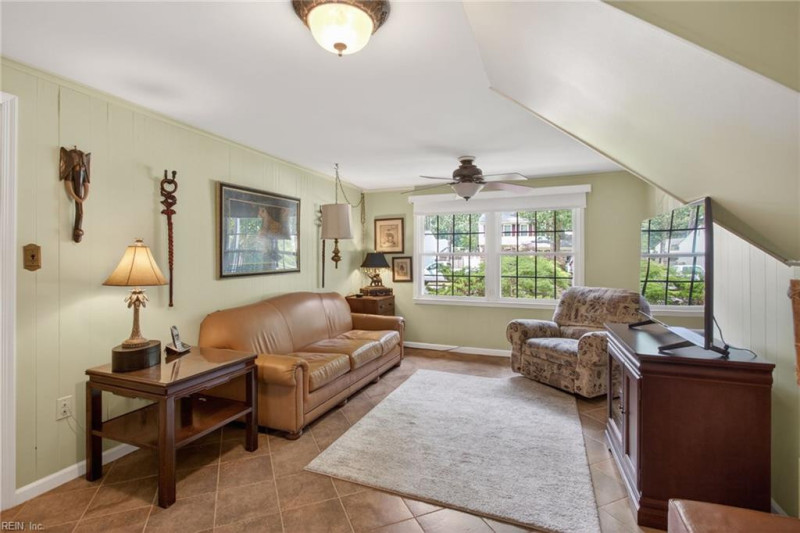 Photo 14 of 46 residential for sale in Newport News virginia