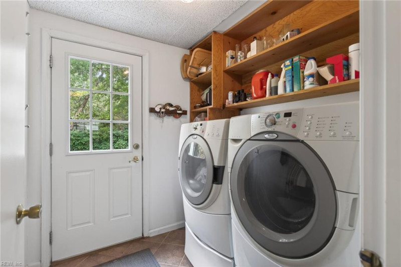 Photo 18 of 46 residential for sale in Newport News virginia