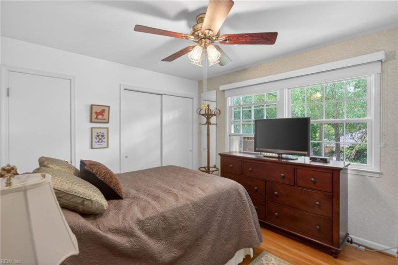 Photo 20 of 46 residential for sale in Newport News virginia