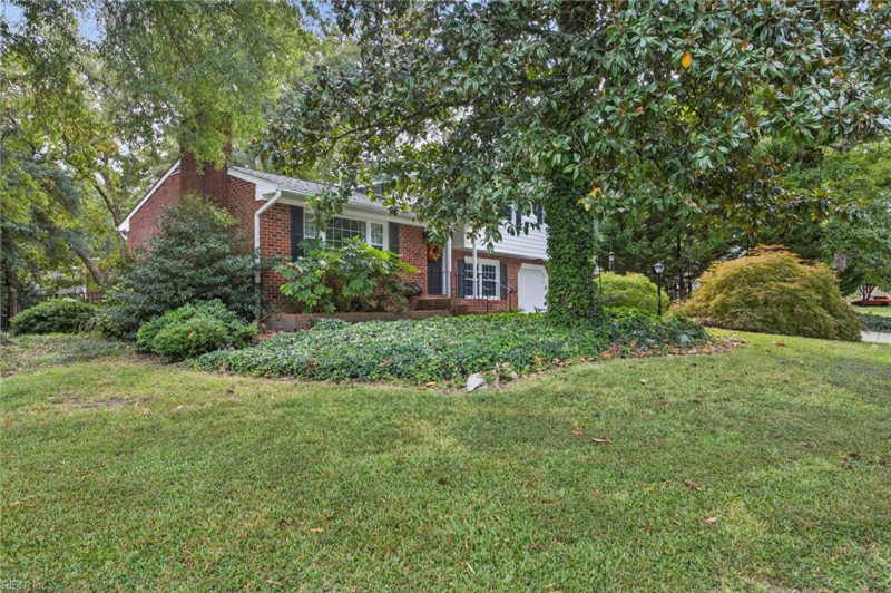Photo 33 of 46 residential for sale in Newport News virginia