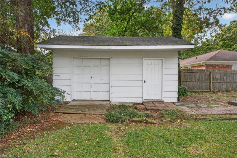 Photo 39 of 46 residential for sale in Newport News virginia