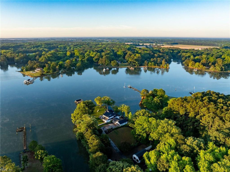 Photo 48 of 50 residential for sale in Gloucester County virginia