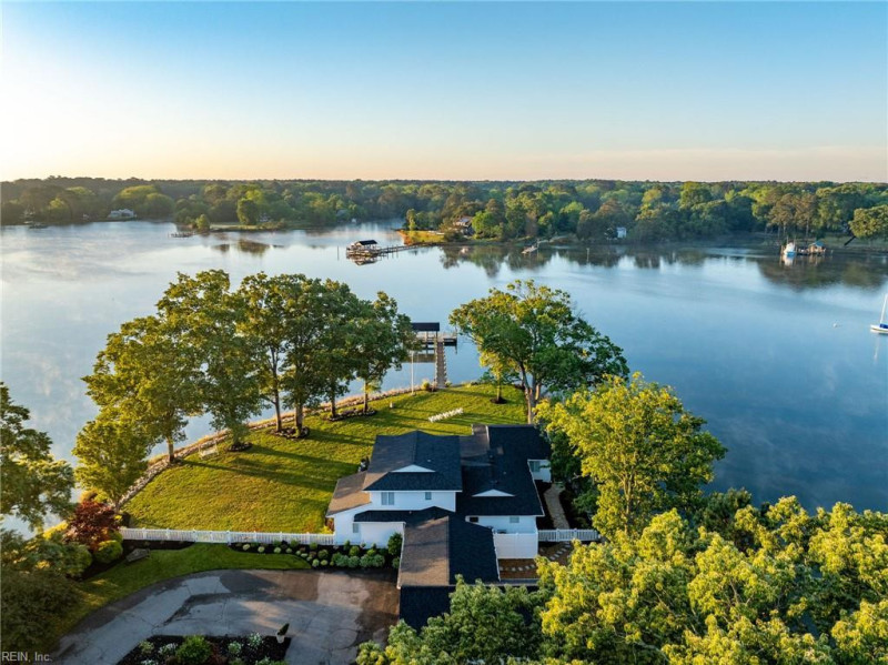 Photo 49 of 50 residential for sale in Gloucester County virginia