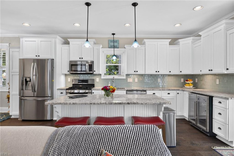 Photo 12 of 49 residential for sale in Virginia Beach virginia
