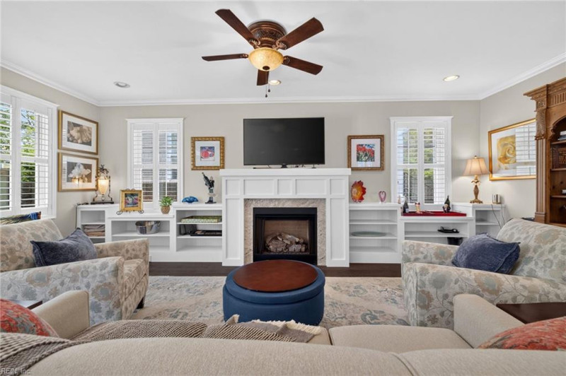 Photo 14 of 49 residential for sale in Virginia Beach virginia