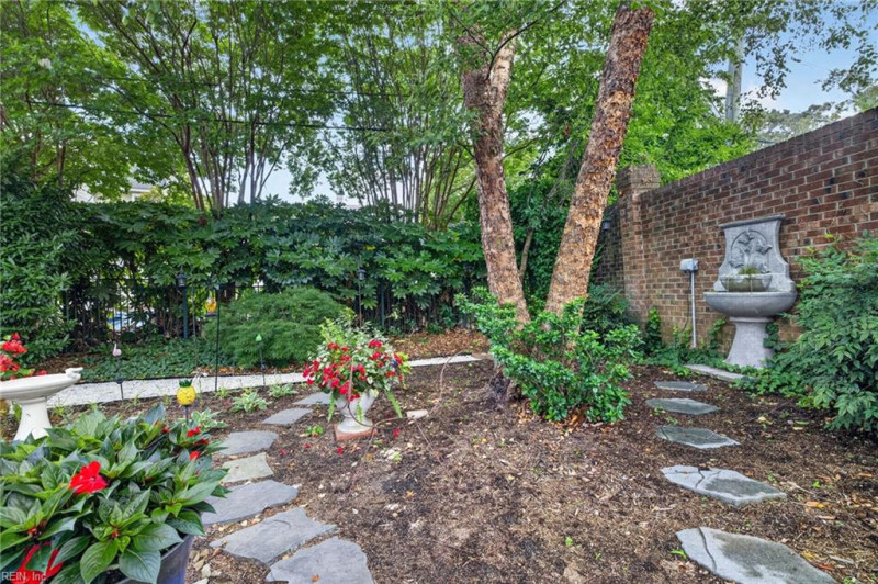 Photo 22 of 49 residential for sale in Virginia Beach virginia