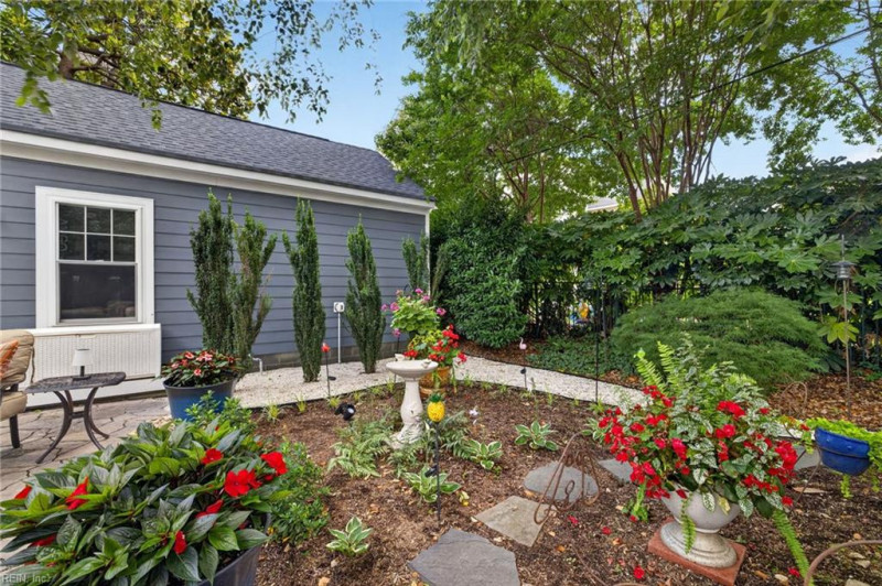 Photo 23 of 49 residential for sale in Virginia Beach virginia