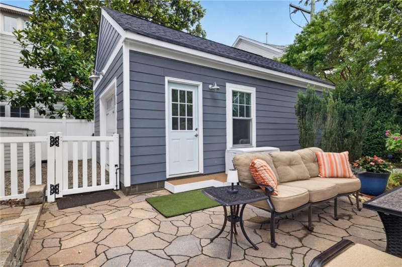 Photo 26 of 49 residential for sale in Virginia Beach virginia