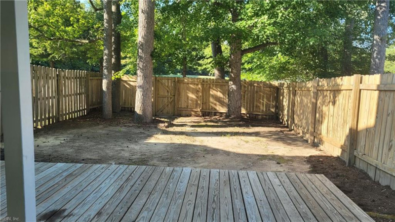 Photo 3 of 41 residential for sale in York County virginia