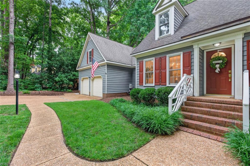 Photo 2 of 46 residential for sale in James City County virginia