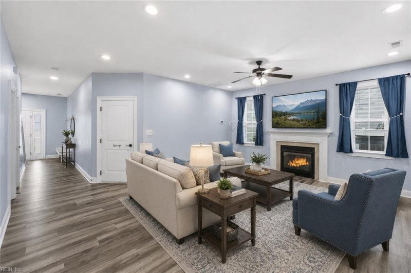 Photo 15 of 42 residential for sale in Chesapeake virginia