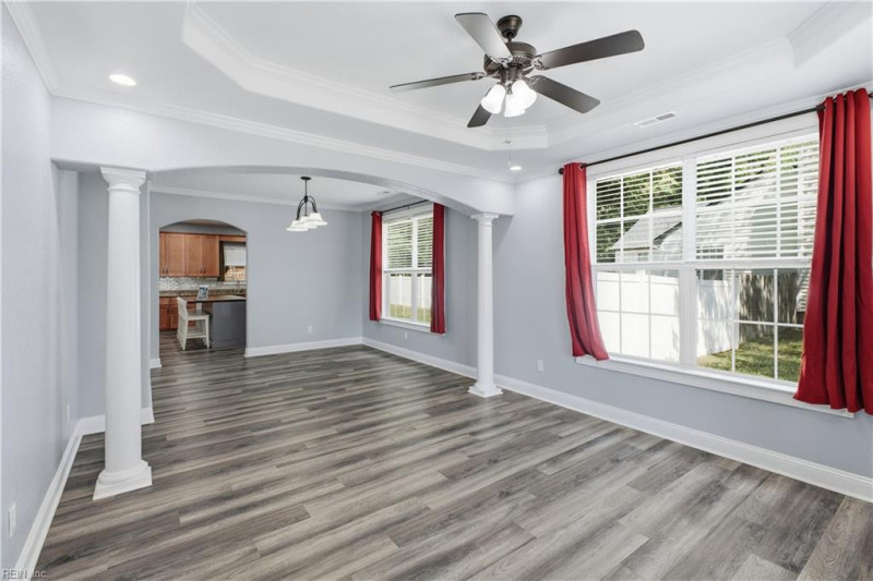 Photo 6 of 42 residential for sale in Chesapeake virginia