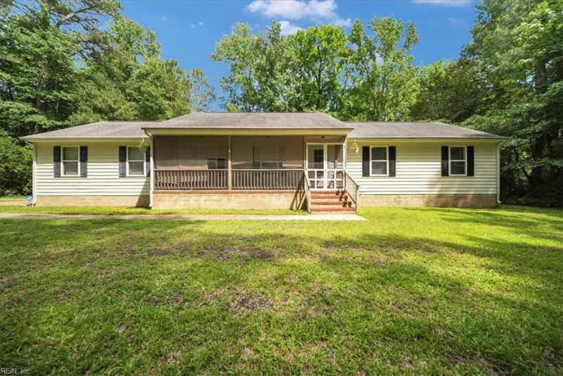 Photo 1 of 41 residential for sale in Gloucester County virginia