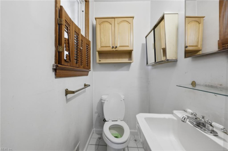 Photo 14 of 18 residential for sale in Norfolk virginia