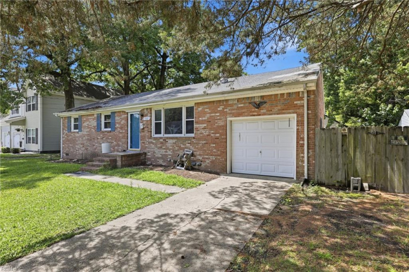 Photo 2 of 18 residential for sale in Norfolk virginia