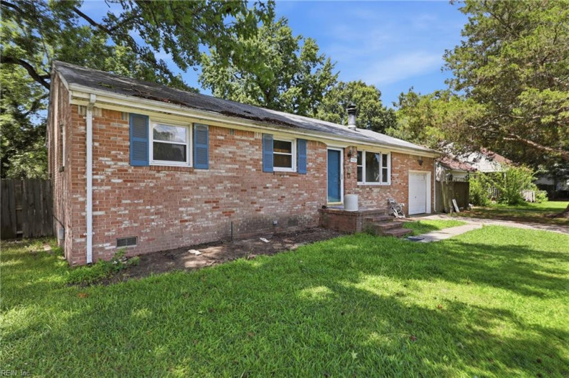 Photo 3 of 18 residential for sale in Norfolk virginia
