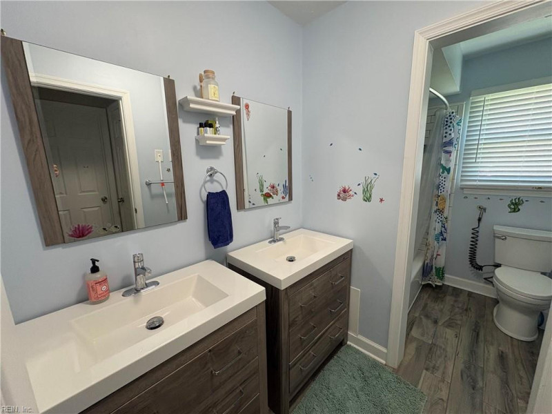 Photo 17 of 22 residential for sale in Virginia Beach virginia