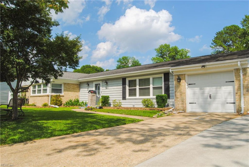 Photo 2 of 22 residential for sale in Virginia Beach virginia