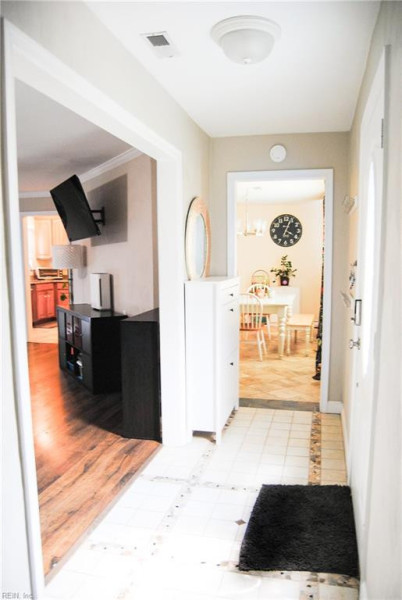 Photo 8 of 22 residential for sale in Virginia Beach virginia