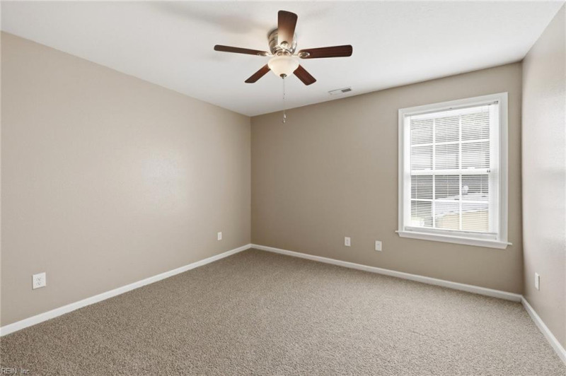 Photo 25 of 45 residential for sale in Chesapeake virginia