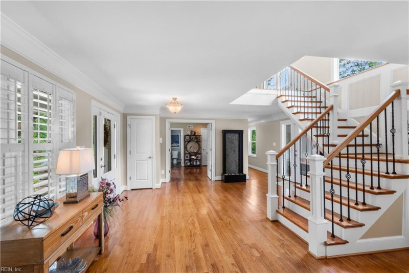 Photo 15 of 46 residential for sale in Virginia Beach virginia