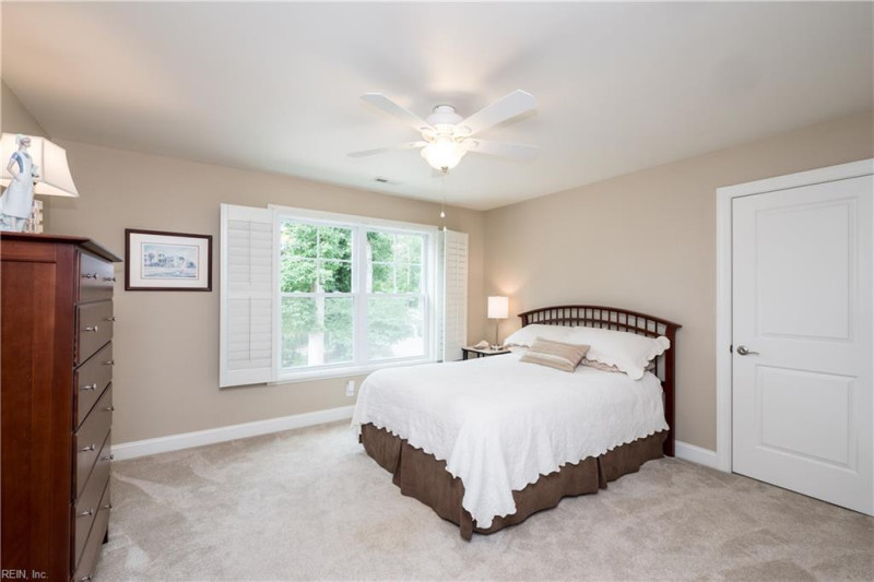 Photo 25 of 46 residential for sale in Virginia Beach virginia