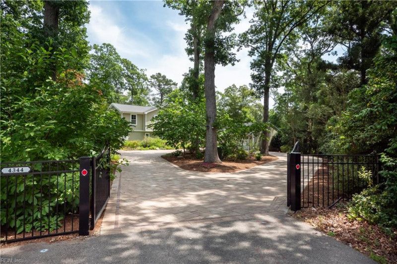 Photo 40 of 46 residential for sale in Virginia Beach virginia
