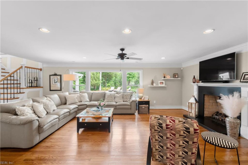 Photo 6 of 46 residential for sale in Virginia Beach virginia