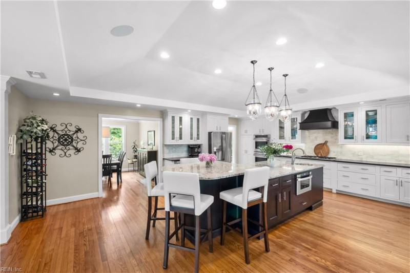 Photo 8 of 46 residential for sale in Virginia Beach virginia