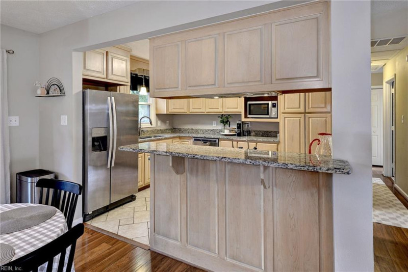 Photo 12 of 34 residential for sale in Newport News virginia