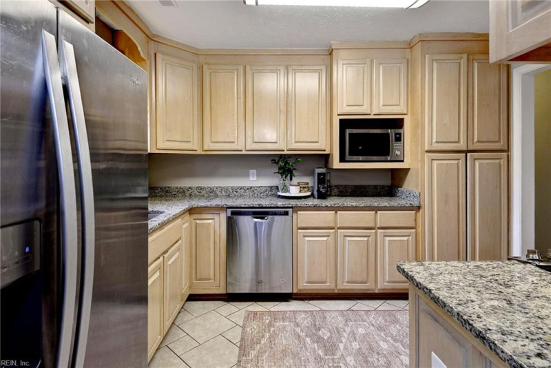 Photo 14 of 34 residential for sale in Newport News virginia