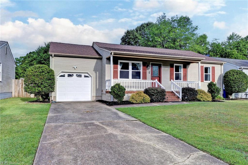 Photo 3 of 34 residential for sale in Newport News virginia