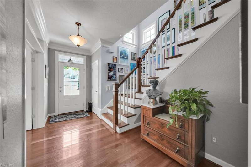 Photo 19 of 45 residential for sale in Chesapeake virginia