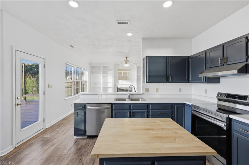 Photo 12 of 50 residential for sale in Suffolk virginia