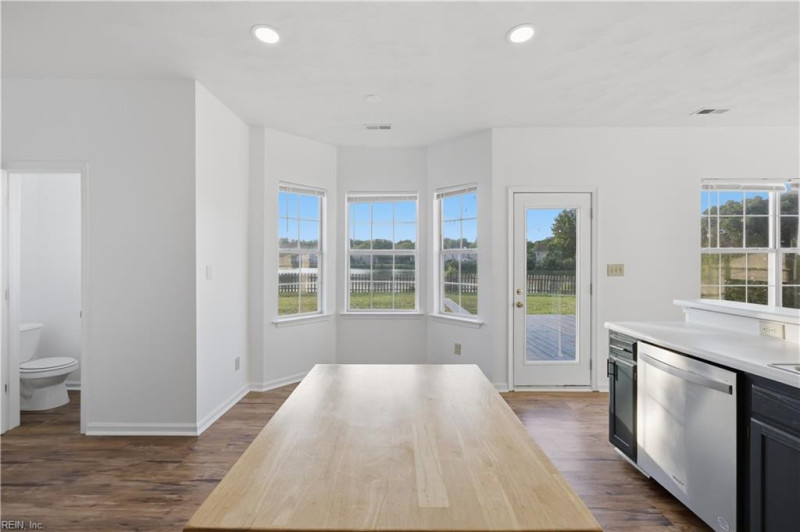 Photo 15 of 50 residential for sale in Suffolk virginia