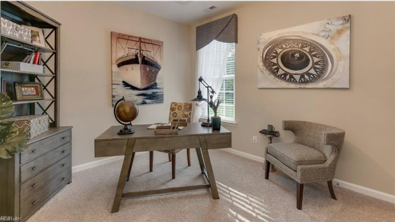 Photo 18 of 35 residential for sale in Suffolk virginia