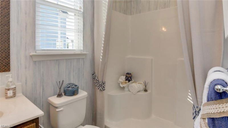 Photo 21 of 35 residential for sale in Suffolk virginia