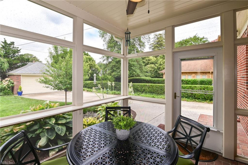 Photo 15 of 50 residential for sale in Norfolk virginia