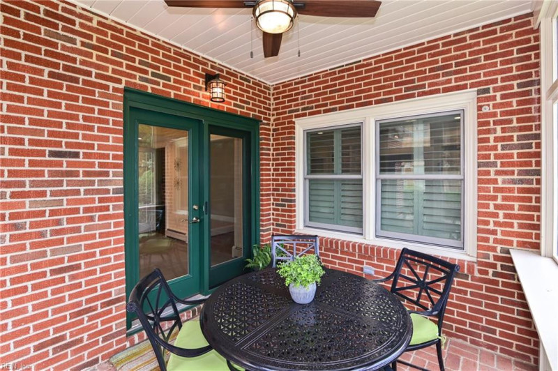 Photo 16 of 50 residential for sale in Norfolk virginia