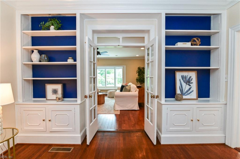 Photo 20 of 50 residential for sale in Norfolk virginia
