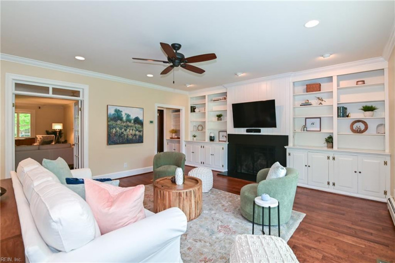 Photo 21 of 50 residential for sale in Norfolk virginia