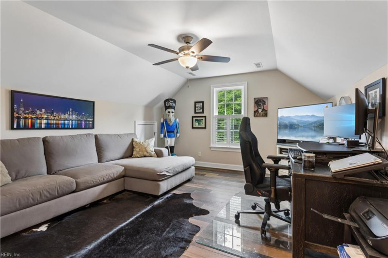 Photo 36 of 50 residential for sale in James City County virginia