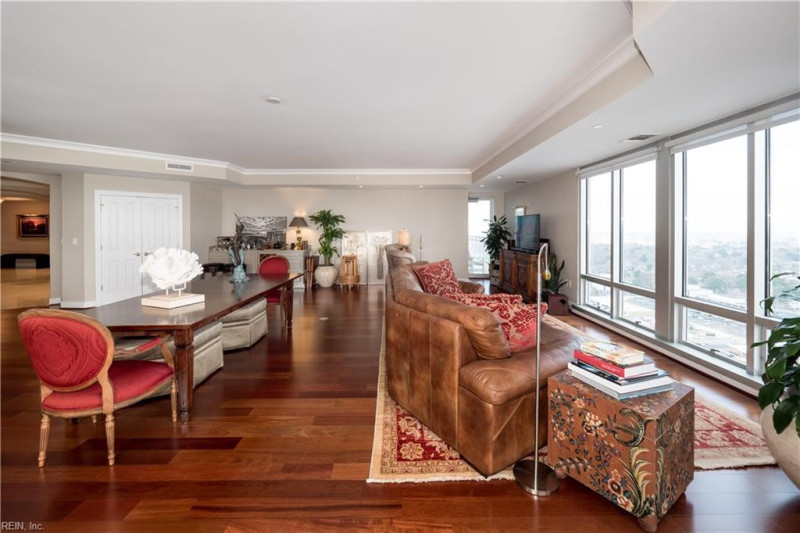 Photo 14 of 36 residential for sale in Virginia Beach virginia