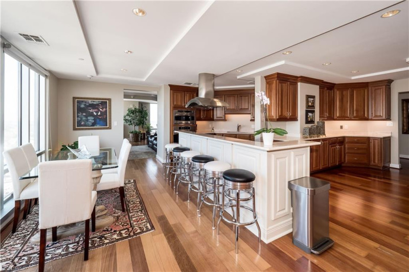 Photo 4 of 36 residential for sale in Virginia Beach virginia