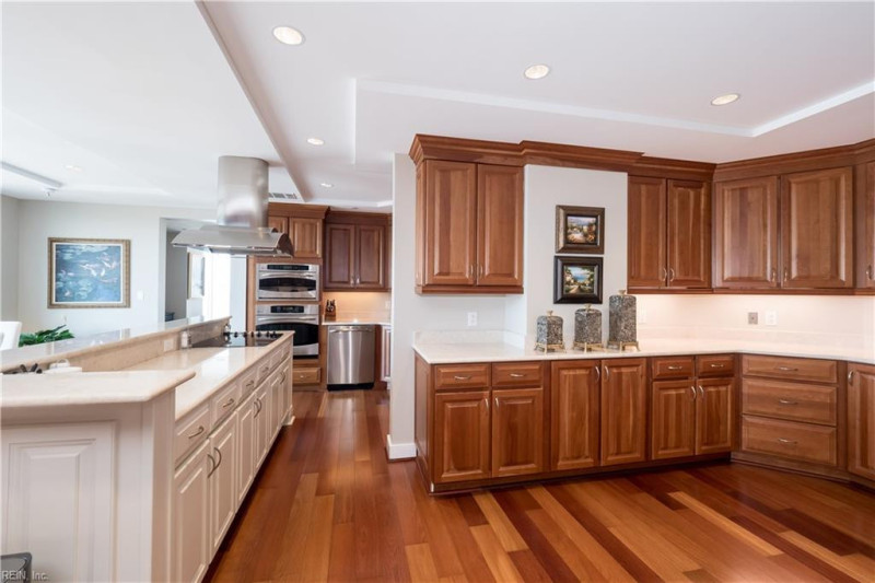 Photo 5 of 36 residential for sale in Virginia Beach virginia