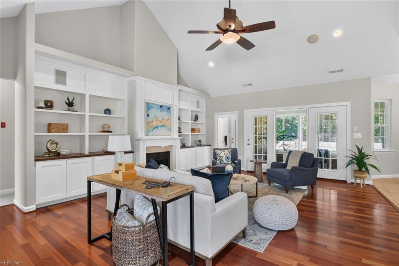 Photo 12 of 50 residential for sale in Chesapeake virginia
