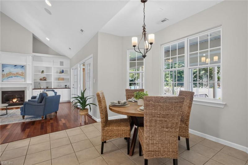 Photo 15 of 50 residential for sale in Chesapeake virginia